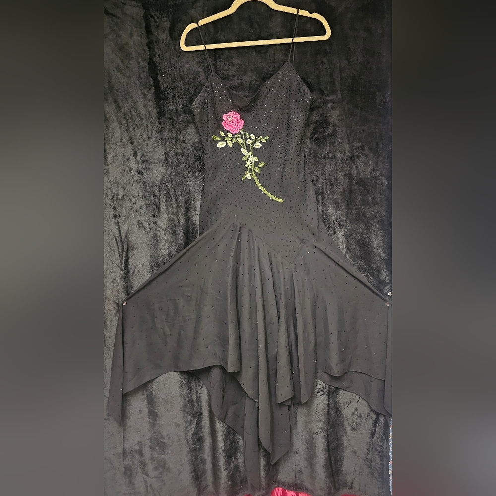 Elegant Black Beaded Dress with Rose Embroidery